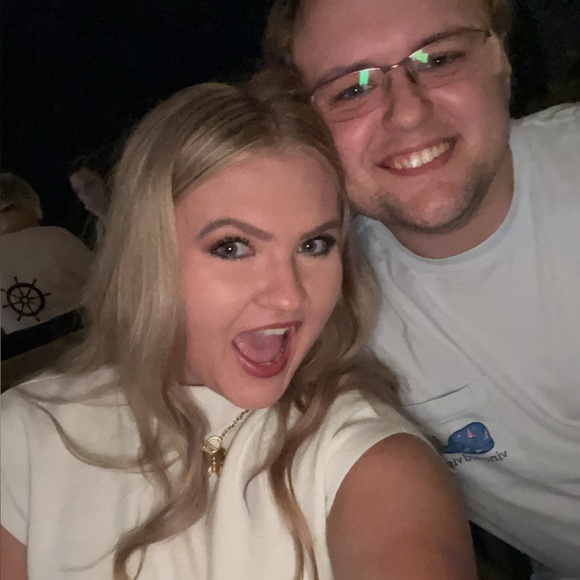 Meet your Posher, Lillian - Picture 3 of 4